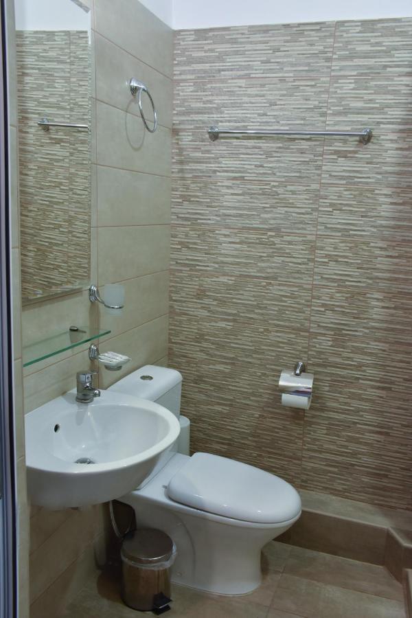 Hotel Erato Paralía Buitenkant foto